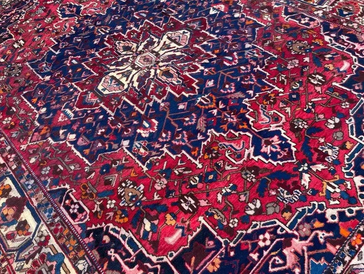 Antique Afghan Caucasian Medallion Rug – 304 x 380 cm | 1960s Hand-Knotted Wool