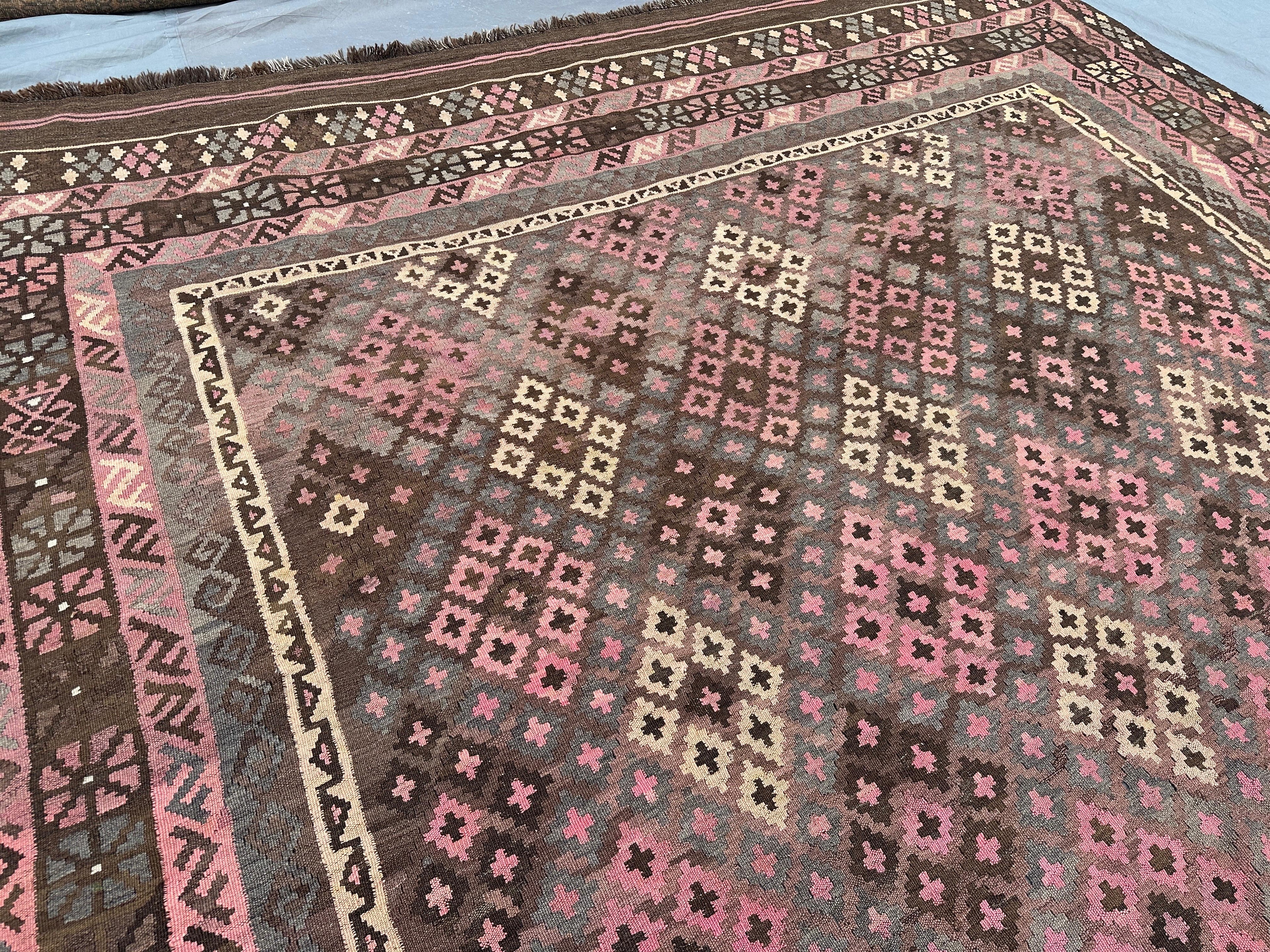 Oversized Afghan Kilim Rug 401x254cm | Handmade Wool Flatweave Tribal Carpet
