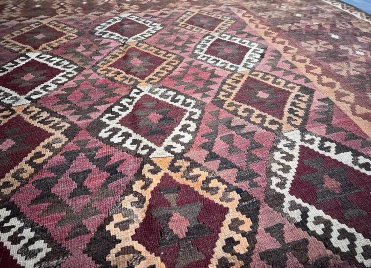 Handmade Afghan Kilim Rug – Geometric Tribal Design 285 x 203 cm