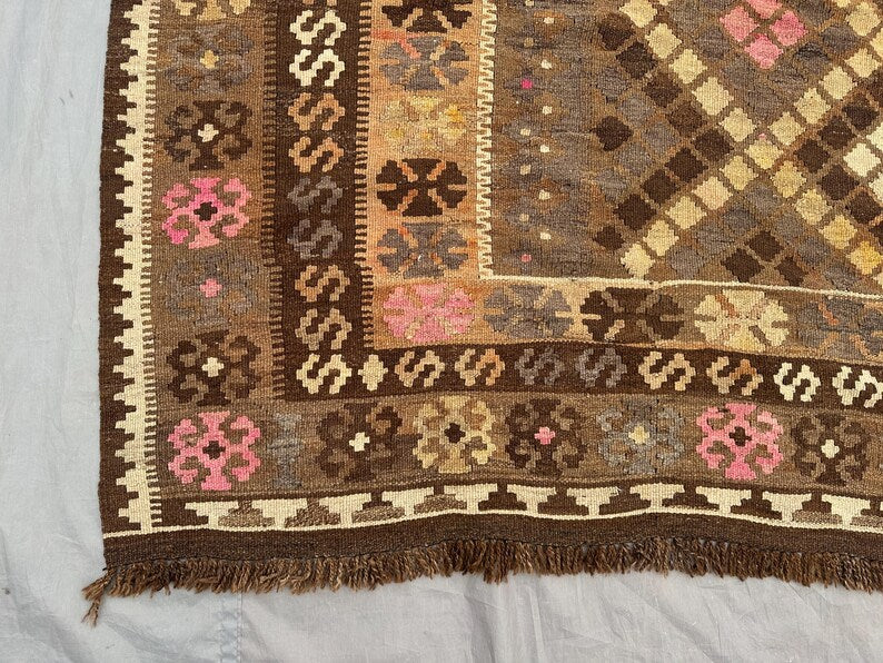 Vintage Afghan Kilim Rug – Handwoven Flatweave in Brown, Beige & Pink Accents – 280 x 200 cm Tribal Wool Carpet