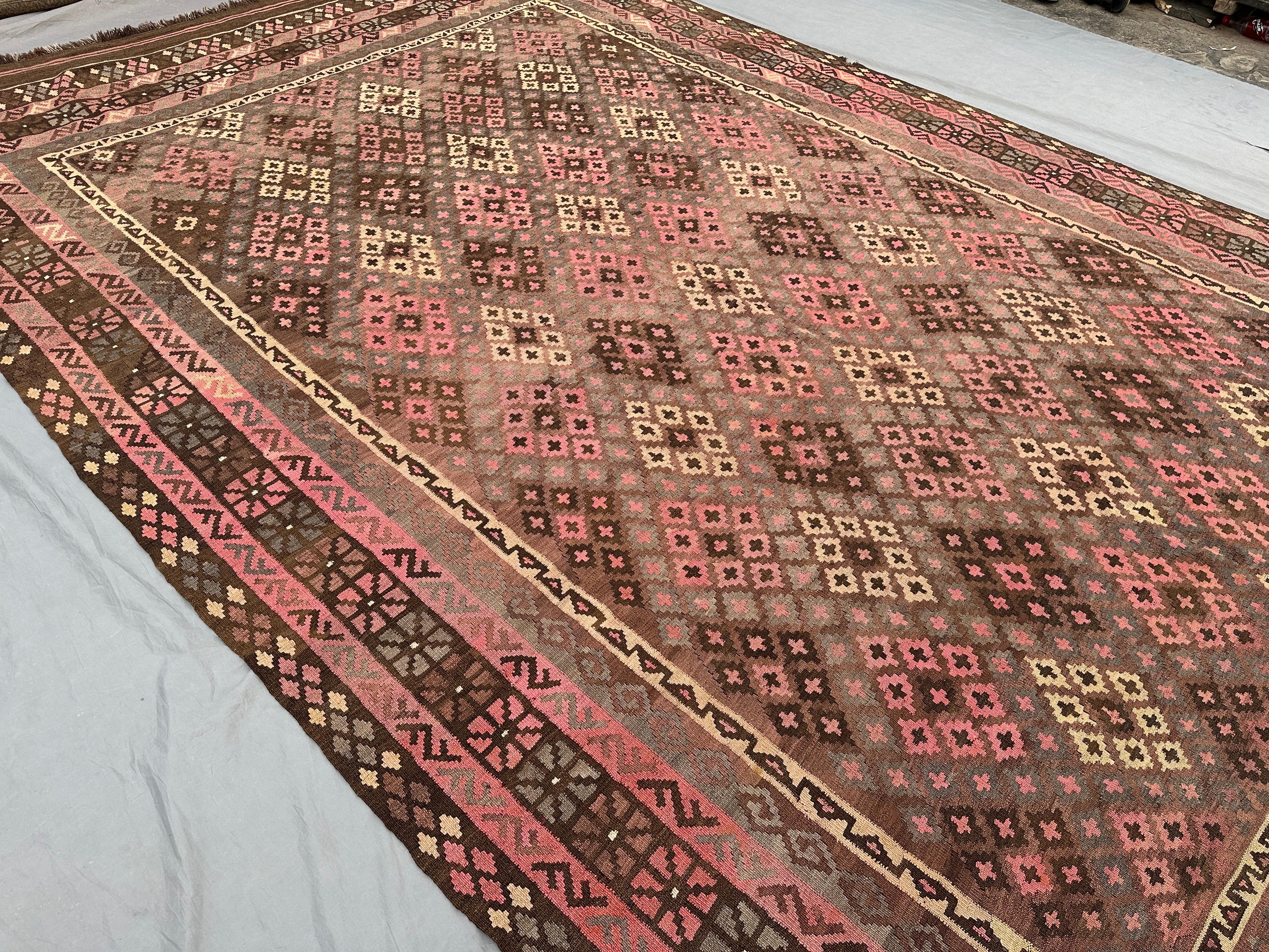 Oversized Afghan Kilim Rug 401x254cm | Handmade Wool Flatweave Tribal Carpet