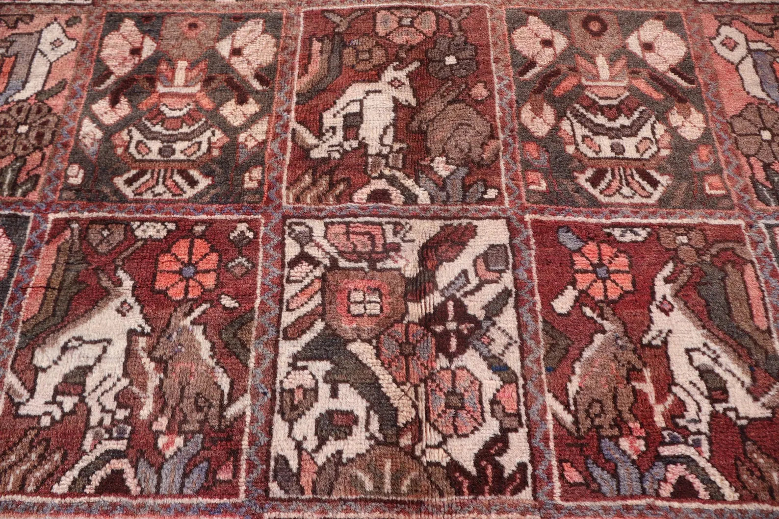 Collector’s Vintage Afghan Rug – 213x305 cm | Rare Animal & Bird Motif Wool Carpet