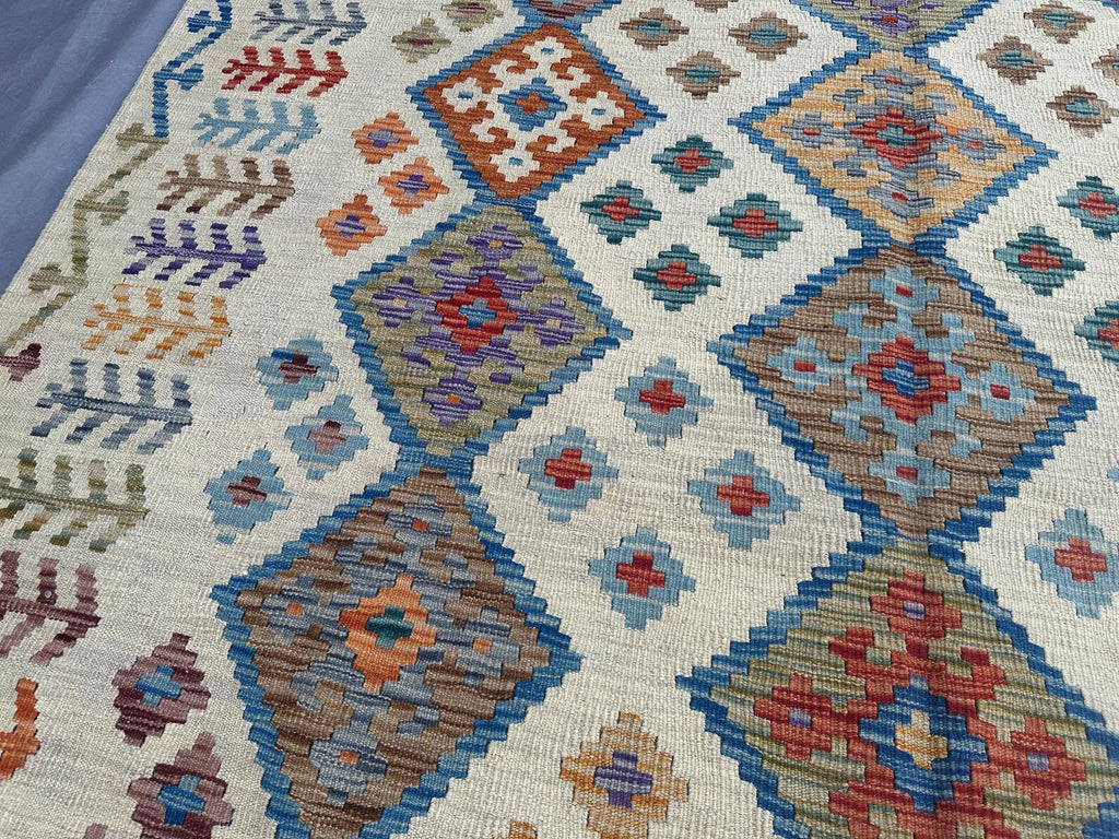 Handmade Afghan Kilim Rug – 185x251 cm | Cream Base Tribal Wool Carpet
