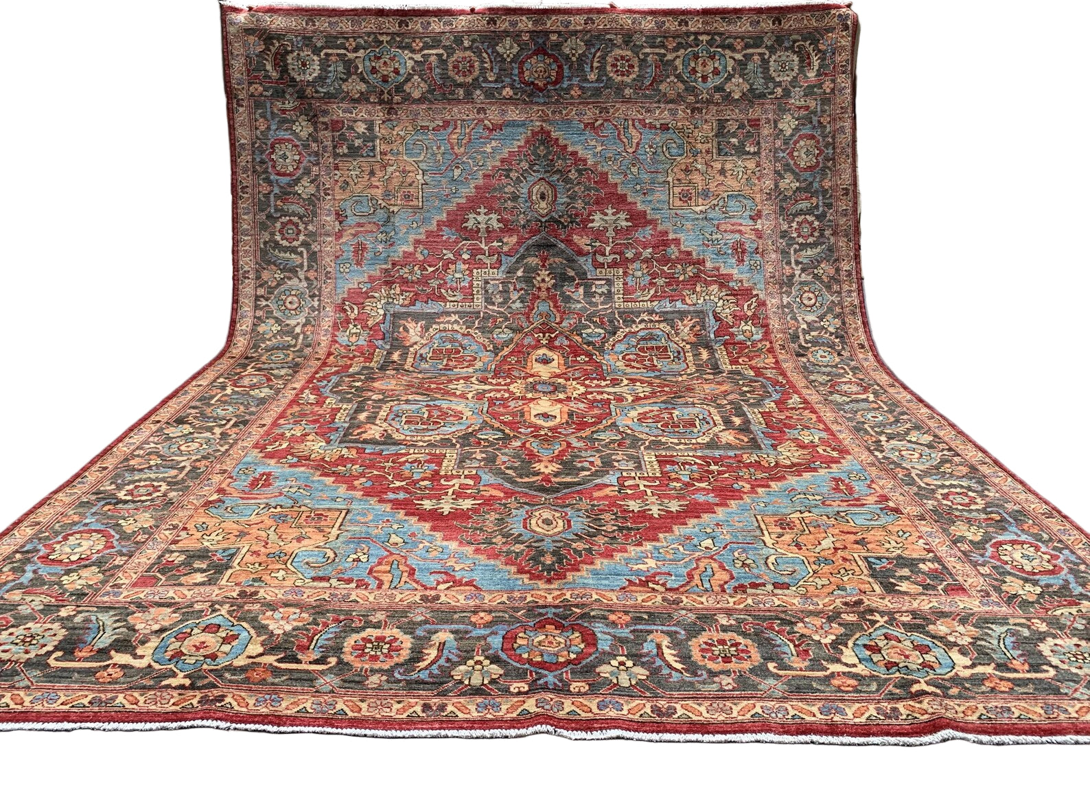 Turkish Serapi Rug 274 × 372 cm – Handwoven Wool Carpet | Antique-Style Medallion Design | 9.0 × 12.2 ft