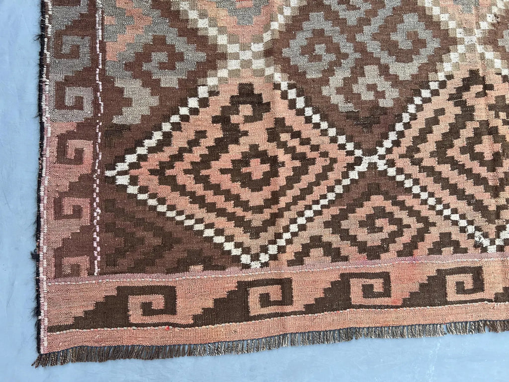 Handmade Afghan Kilim Rug – 196x282 cm | Geometric Tribal Wool Carpet