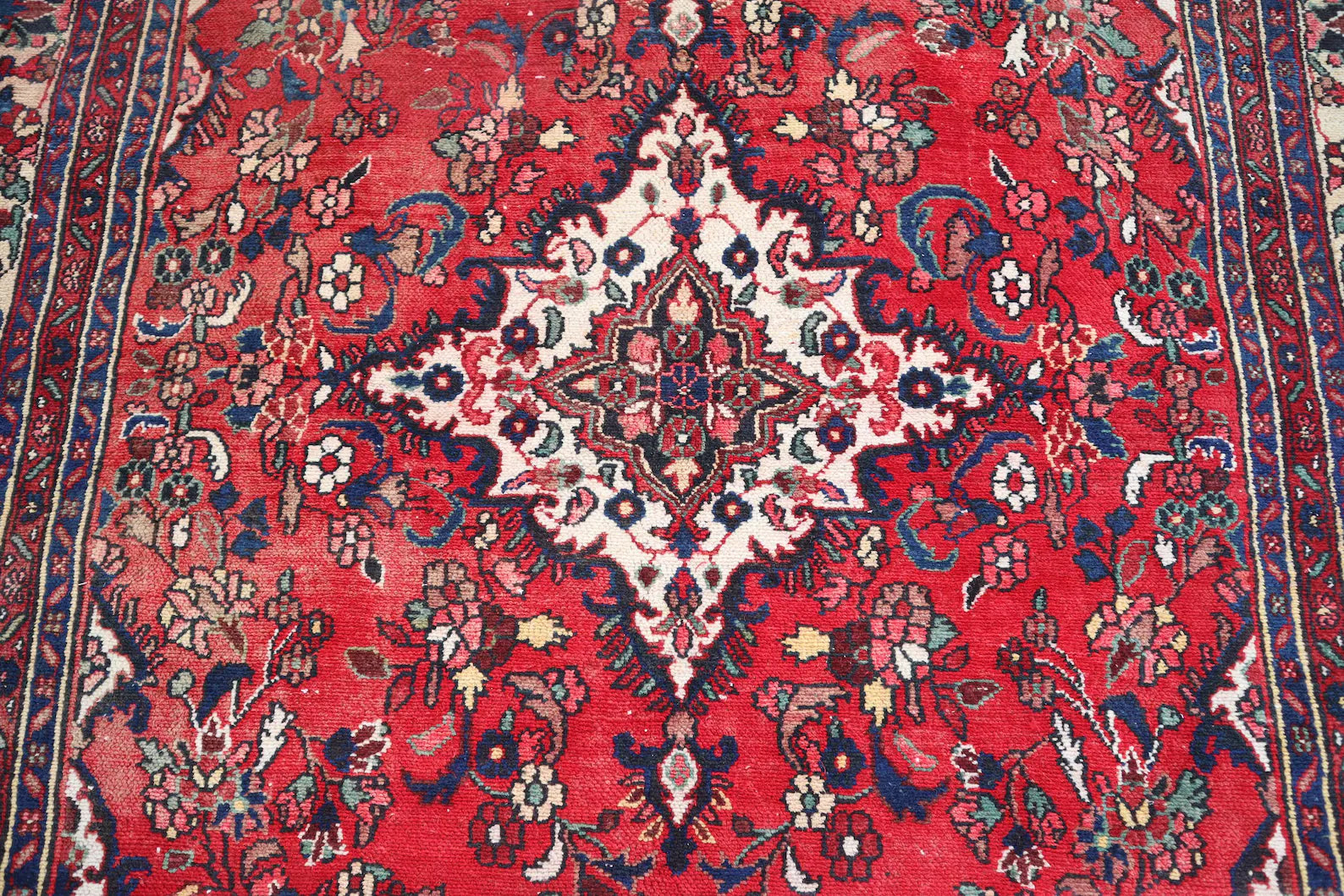 Red Floral Area Rug 7.8 × 10.0 ft (238 × 305 cm) – Large Wool Rug for Living Room | Vintage Handmade Carpet
